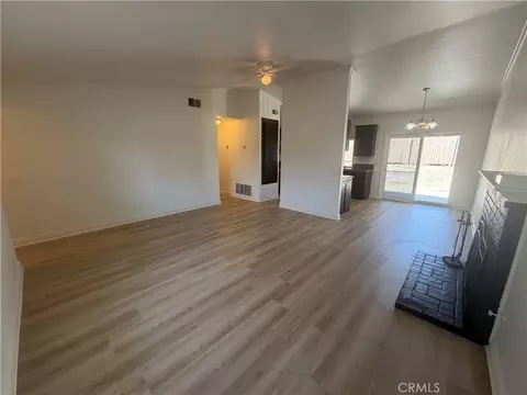 1502 Berkeley Dr, Redlands, CA 92374 photo 4