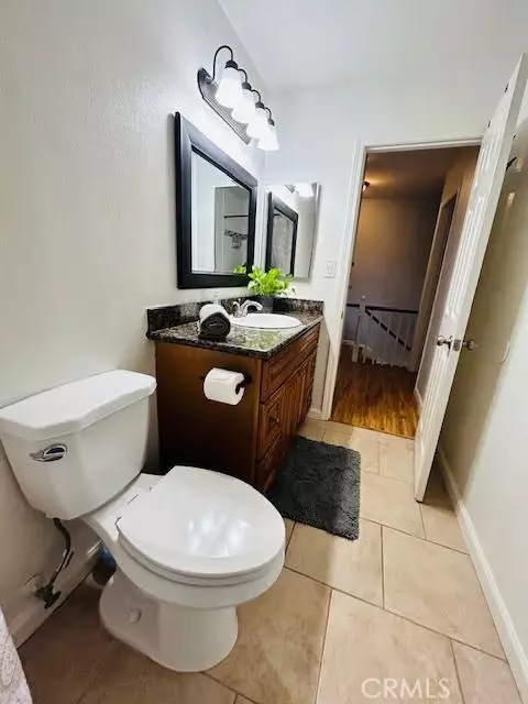 Bath - 7304 Exeter St #E, Paramount, CA 90723 photo 3 of 4