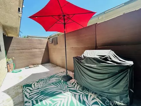 Exterior - 7304 Exeter St #E, Paramount, CA 90723 photo 1 of 8