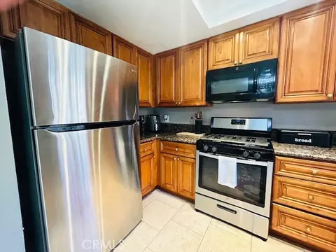 Kitchen - 7304 Exeter St #E, Paramount, CA 90723 photo 3 of 3