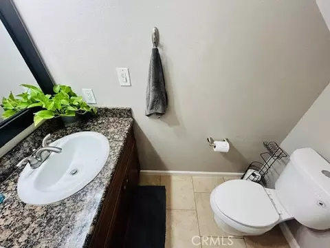 Bath - 7304 Exeter St #E, Paramount, CA 90723 photo 1 of 4