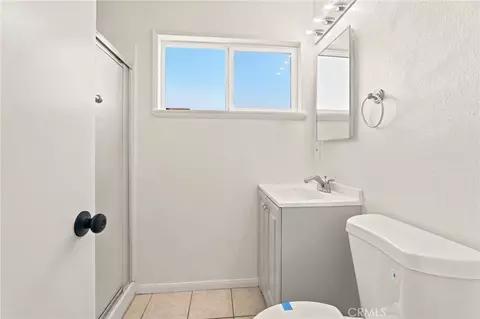 Bath - 1148 E Virginia Way, Barstow, CA 92311 photo 2 of 3