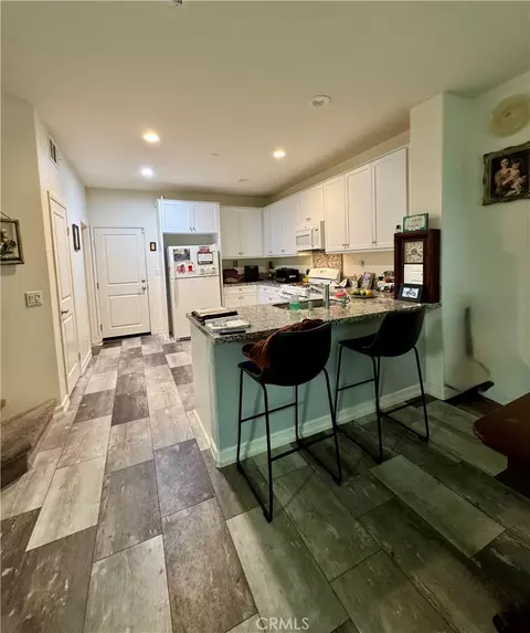 Kitchen - 5355 N Alumni, San Bernardino, CA 92407 photo 2 of 2