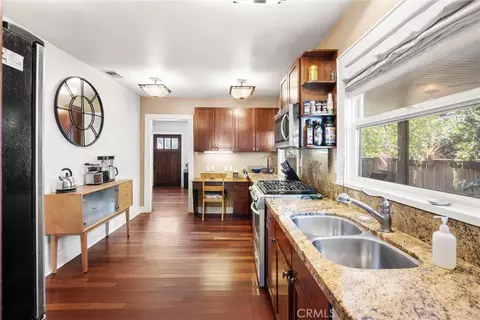 Kitchen - 585 N 8th, Upland, CA 91786 photo 2 of 4