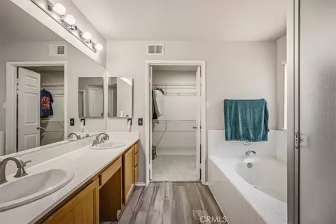 Bath - 7763 Palacio Ct, Rancho Cucamonga, CA 91730 photo 2 of 2