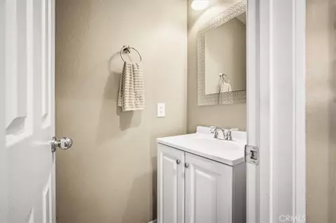 Bath - 7763 Palacio Ct, Rancho Cucamonga, CA 91730 photo 1 of 2