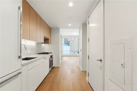 877 Francisco #717, Los Angeles, CA 90017