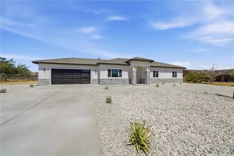12658 Standing Bear Rd, Apple Valley, CA 92308