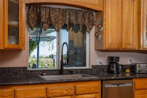 Kitchen - 1220 Smoke Tree, Pinon Hills, CA 92372 photo 3 of 3