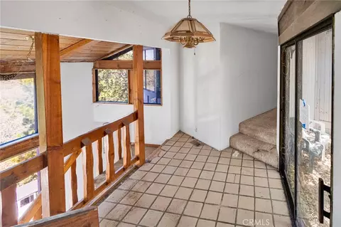 Entry Way - 1333 Finger, Lake Arrowhead, CA 92352 photo 4 of 4