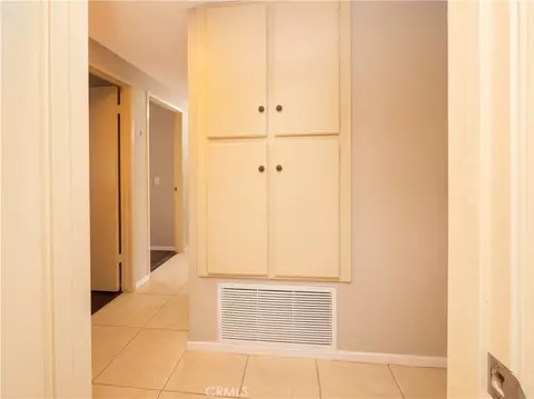 Entry Way - 946 Coronado, Upland, CA 91786 photo 5 of 5