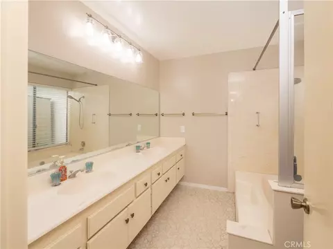 Bath - 946 Coronado, Upland, CA 91786 photo 1 of 9