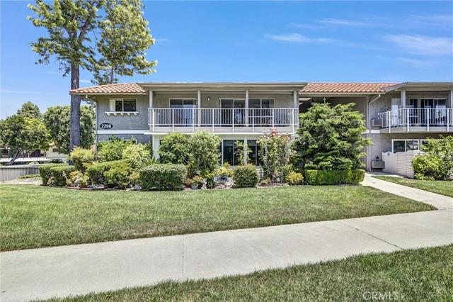 2208 Via Mariposa E #Q, Laguna Woods, CA 92637