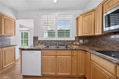 Kitchen - 543 Ranch Ln, Glendora, CA 91741 photo 3 of 5
