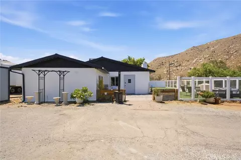 9200 Reche Cyn, Colton, CA 92324