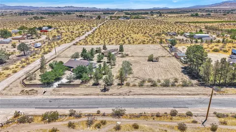 View/Area - 10055 Baker Rd, Lucerne Valley, CA 92356 photo 9 of 11