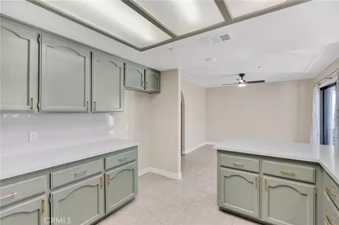 Kitchen - 10055 Baker Rd, Lucerne Valley, CA 92356 photo 4 of 4