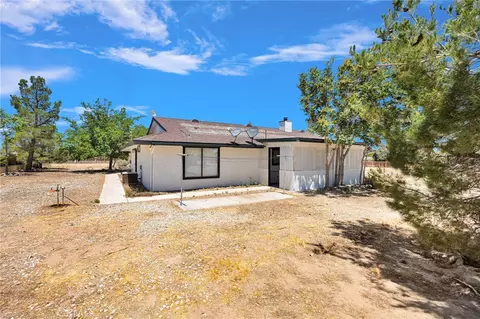 Exterior - 10055 Baker Rd, Lucerne Valley, CA 92356 photo 3 of 10