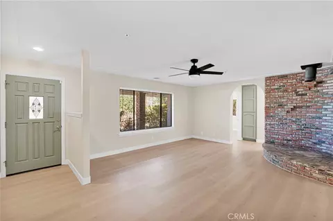 Living - 10055 Baker Rd, Lucerne Valley, CA 92356 photo 3 of 4
