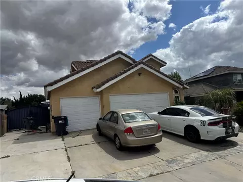 6134 Cabriolet Ct, Quartz Hill, CA 93536