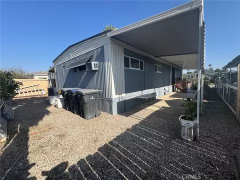 46 Roud Table Dr, Riverside, CA 92507 photo 16
