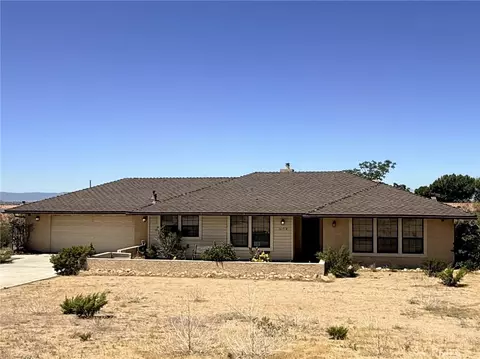 16978 Tokata, Apple Valley, CA 92307 photo 1