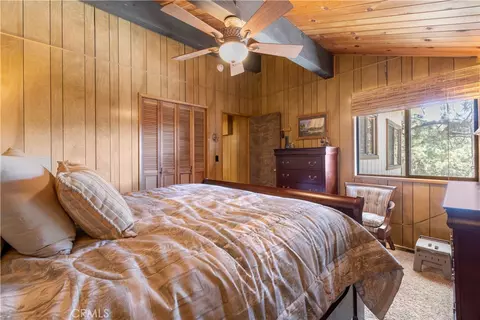 Bedroom - 841 Menlo Dr, Big Bear Lake, CA 92315 photo 3 of 3