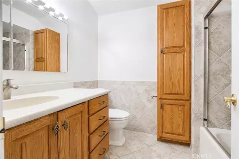 Bath - 4932 Partridge, La Palma, CA 90623 photo 6 of 6