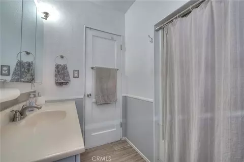 Bath - 550 W Laurel, Colton, CA 92324 photo 2 of 2