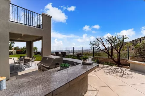 4568 Creekside, Fontana, CA 92336 photo 51