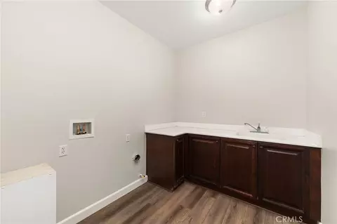 4568 Creekside, Fontana, CA 92336 photo 38