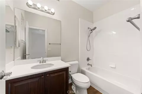 4568 Creekside, Fontana, CA 92336 photo 45