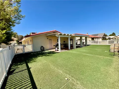 Exterior - 14913 Blue Grass, Helendale, CA 92342 photo 12 of 24