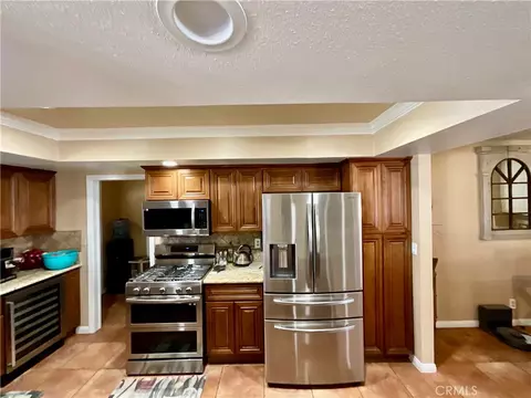 Kitchen - 14913 Blue Grass, Helendale, CA 92342 photo 7 of 7