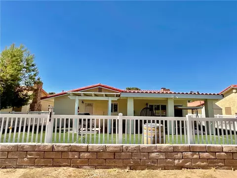 Exterior - 14913 Blue Grass, Helendale, CA 92342 photo 13 of 24