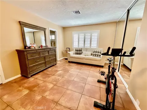 Bedroom - 14913 Blue Grass, Helendale, CA 92342 photo 4 of 8