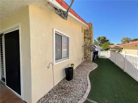 Exterior - 14913 Blue Grass, Helendale, CA 92342 photo 20 of 24