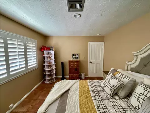 Bedroom - 14913 Blue Grass, Helendale, CA 92342 photo 8 of 8