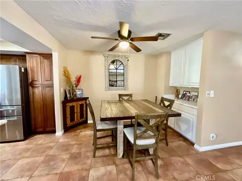 Dining - 14913 Blue Grass, Helendale, CA 92342 photo 2 of 3