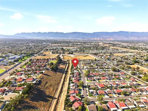 View/Area - 682 S Belden, Rialto, CA 92376 photo 11 of 14