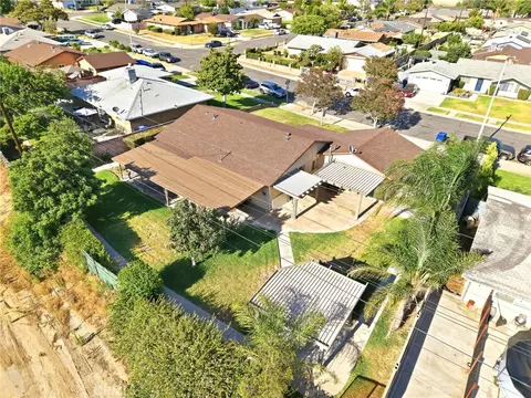View/Area - 682 S Belden, Rialto, CA 92376 photo 4 of 14
