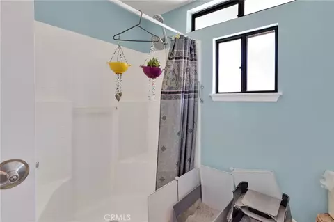Bath - 11470 Hawthorne, Hesperia, CA 92345 photo 5 of 6