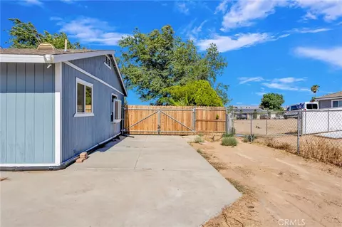 Exterior - 11470 Hawthorne, Hesperia, CA 92345 photo 10 of 11
