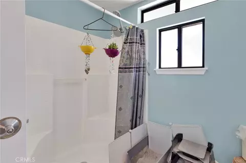 Bath - 11470 Hawthorne, Hesperia, CA 92345 photo 6 of 7