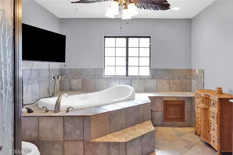 Bath - 11470 Hawthorne, Hesperia, CA 92345 photo 2 of 6