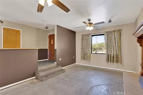Living - 11470 Hawthorne, Hesperia, CA 92345 photo 3 of 5