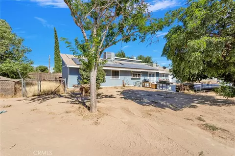 Exterior - 11470 Hawthorne, Hesperia, CA 92345 photo 9 of 11