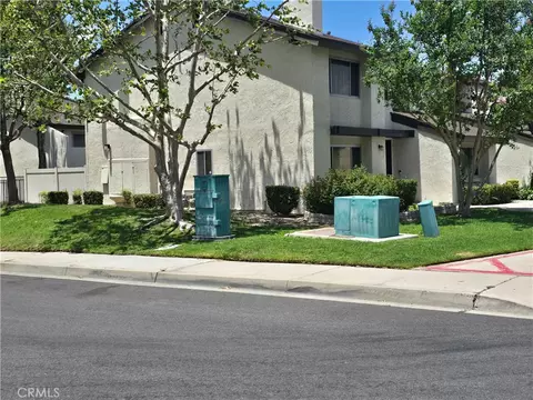 2205 Cahuilla St, Colton, CA 92324