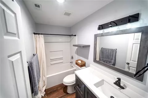 Bath - 7146 Cambridge, Rancho Cucamonga, CA 91701 photo 1 of 2