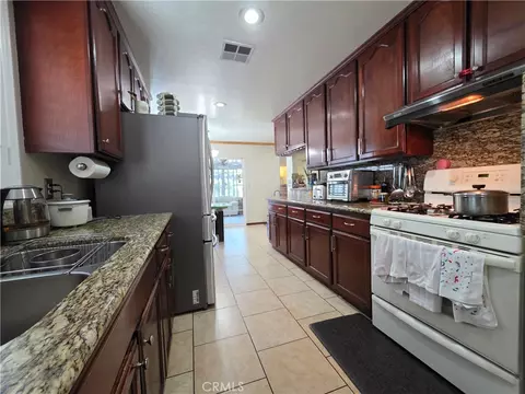 Kitchen - 321 Johnston St, Colton, CA 92324 photo 6 of 9